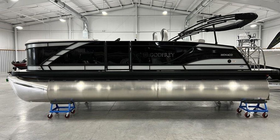 Hinckley Center Console 29