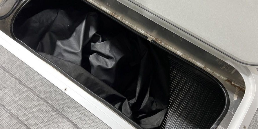 Hinckley Center Console 29