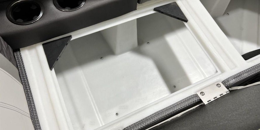 Hinckley Center Console 29