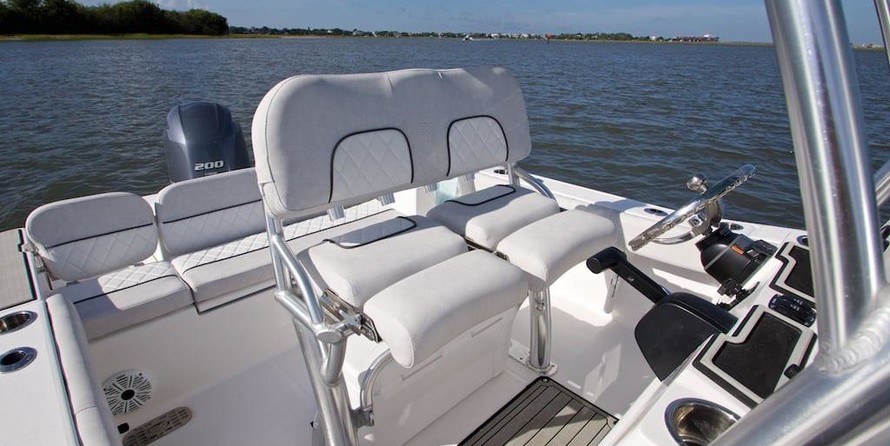 Sea Fox 228 Commander
