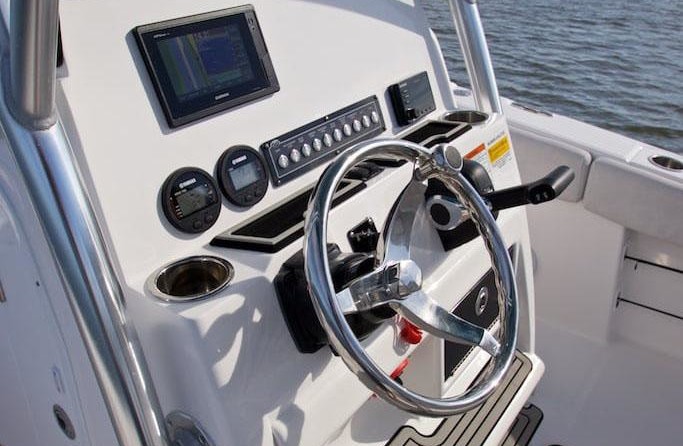 Sea Fox 228 Commander