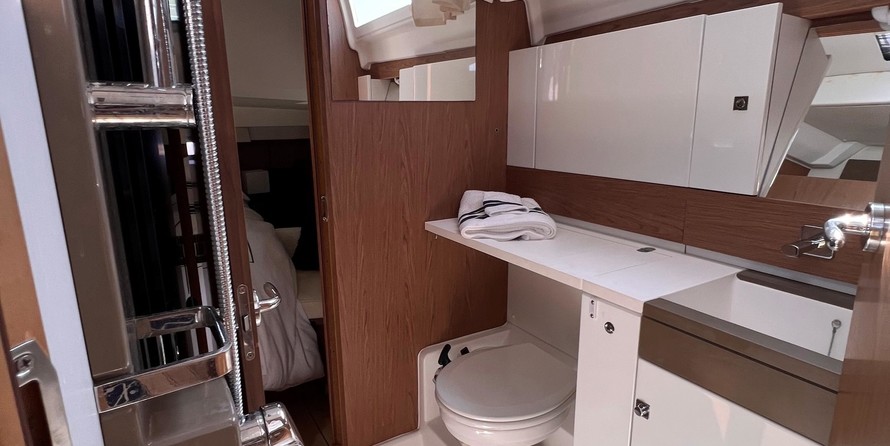 Jeanneau Sun Odyssey 44 DS