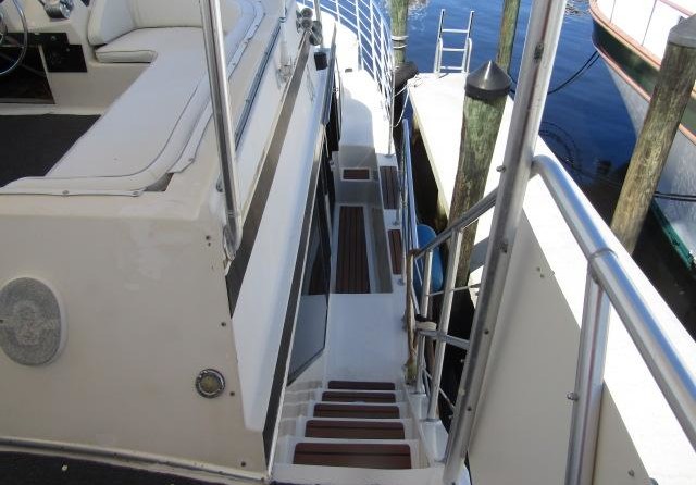 Bluewater yachts 42 coastal cruiser