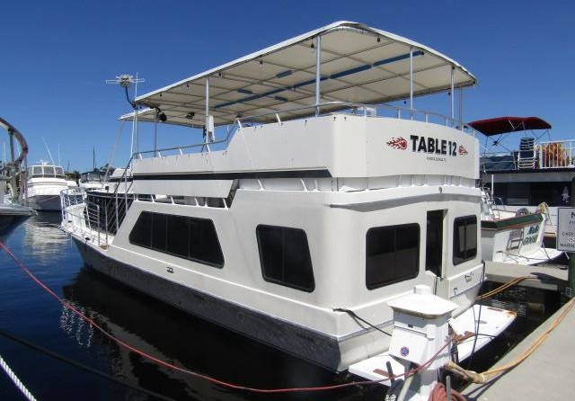 Bluewater yachts 42 coastal cruiser