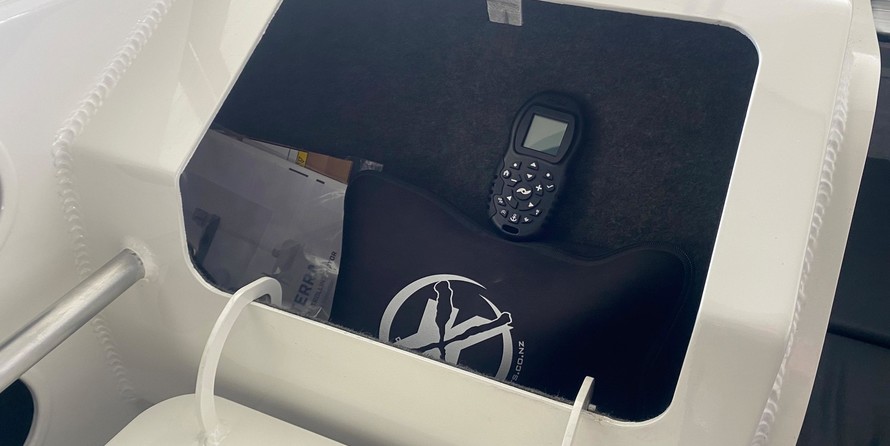 Angler Pro Boats tarpon king 17