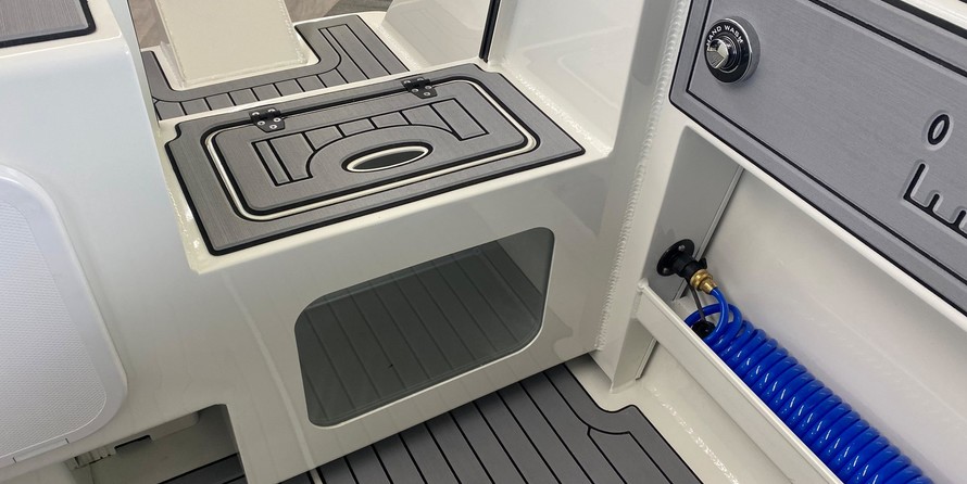 Angler Pro Boats tarpon king 17