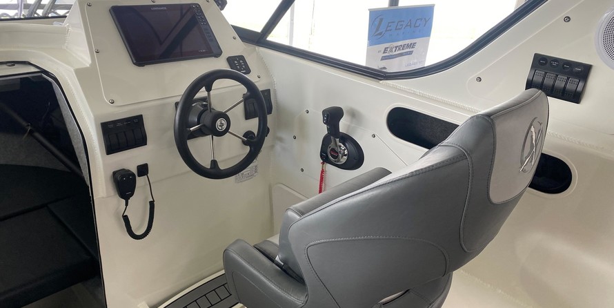 Angler Pro Boats tarpon king 17