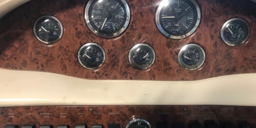 Sea ray 260 bow rider select