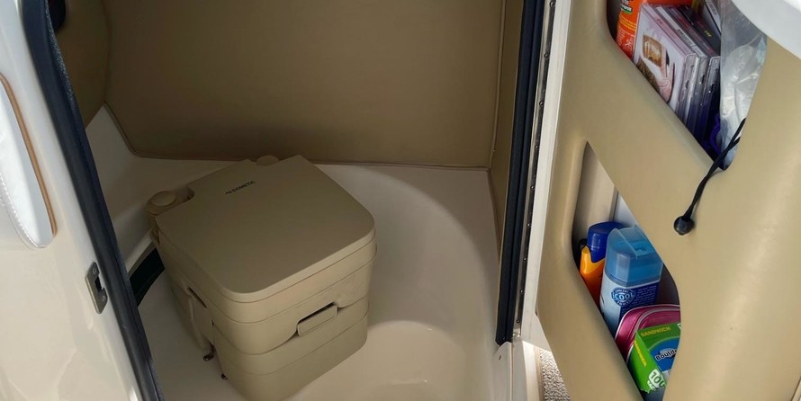 Sea ray 260 bow rider select