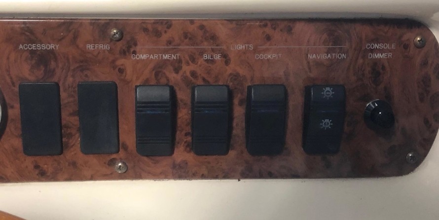 Sea ray 260 bow rider select