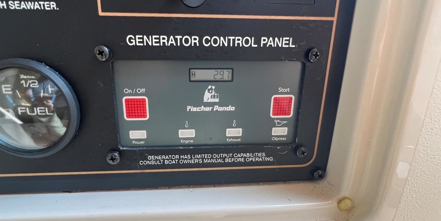 Grady-White Express 330