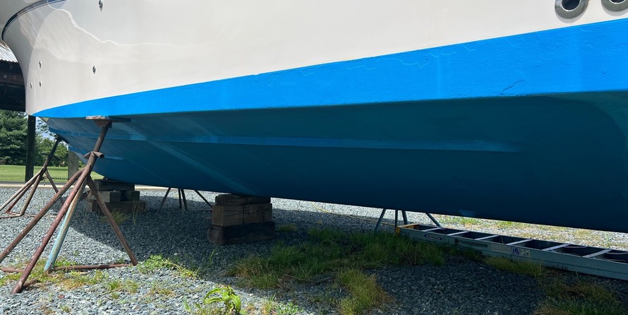 Grady-White Express 330