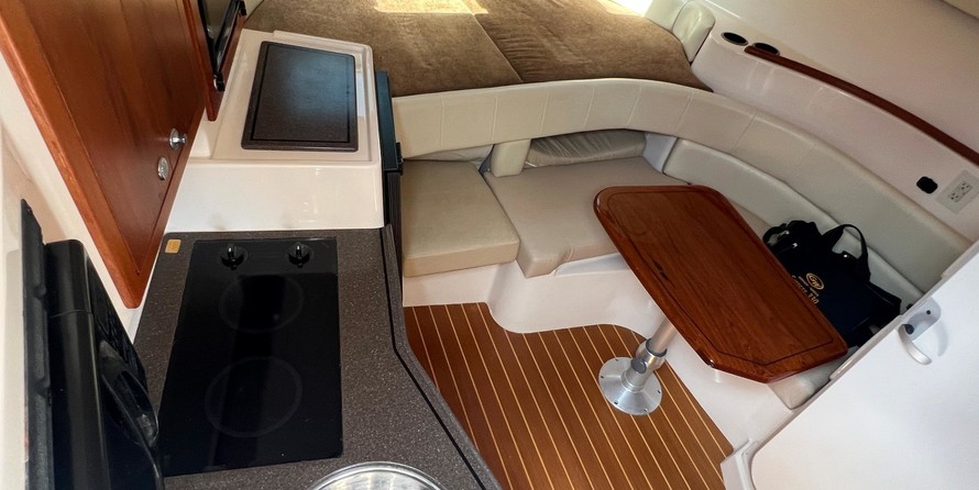 Grady-White Express 330