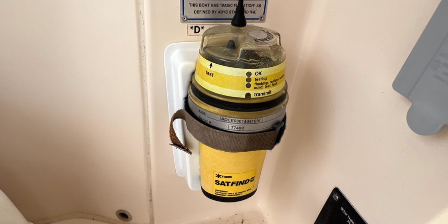 Grady-White Express 330