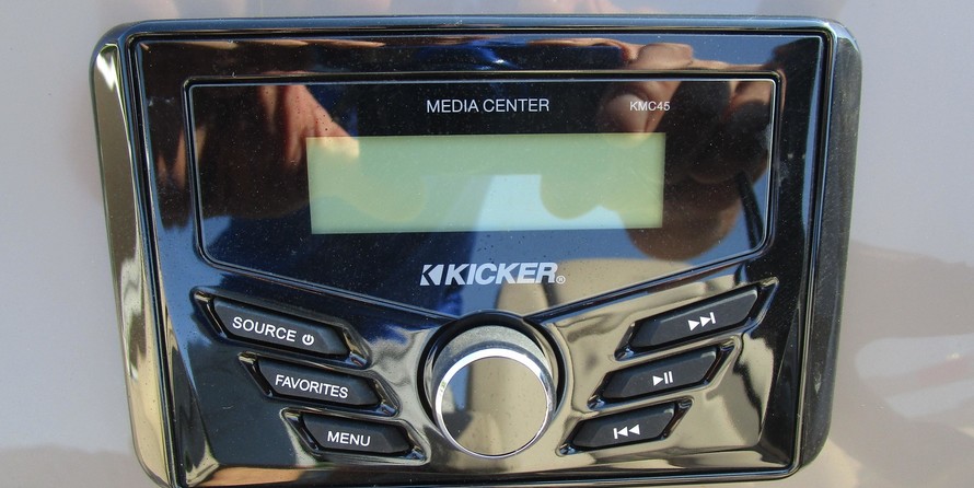 Sun Tracker Party Barge 22 DLX