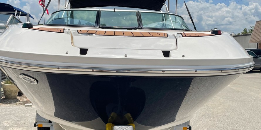 Sea Ray 240 Sundeck