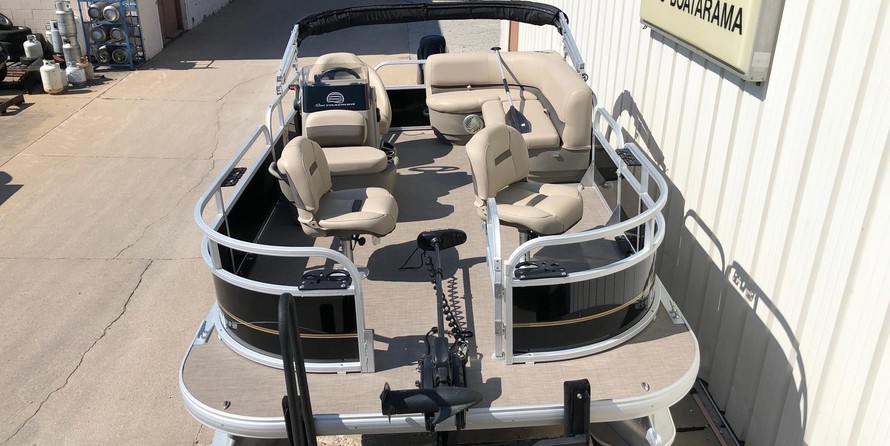 Sun Tracker Bass Buggy 16 DLX ET