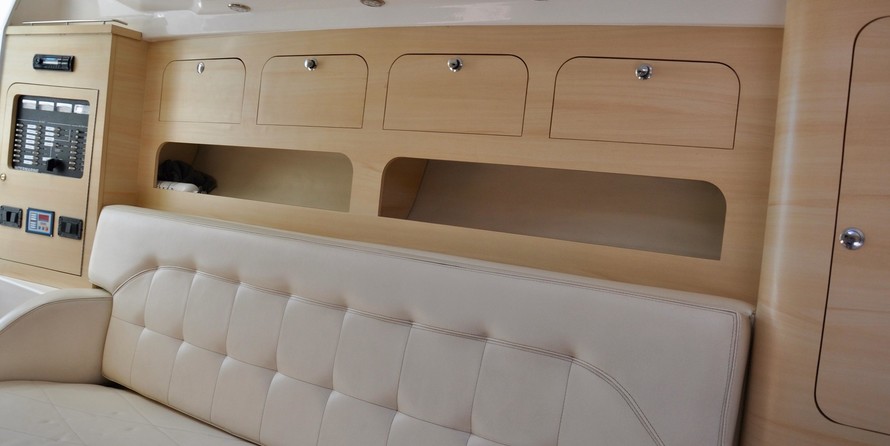 Carver 380 Super Sport