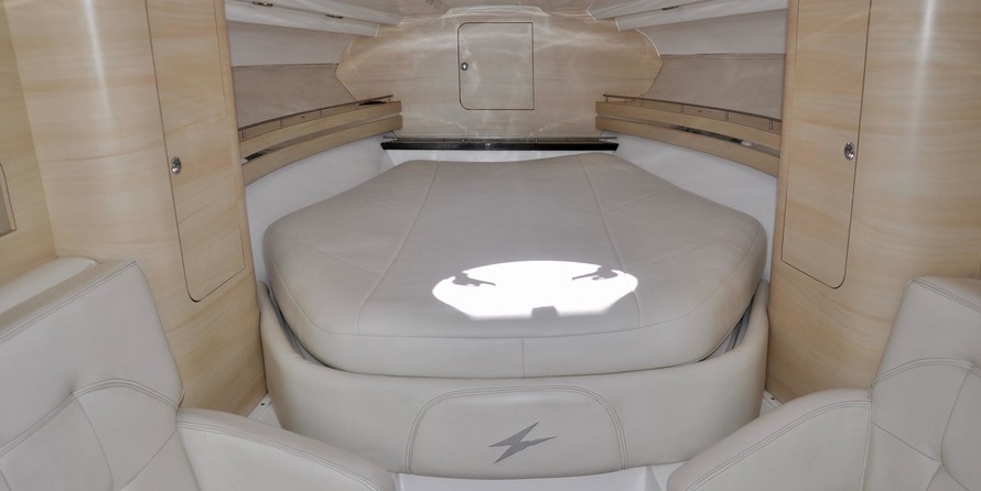 Carver 380 Super Sport