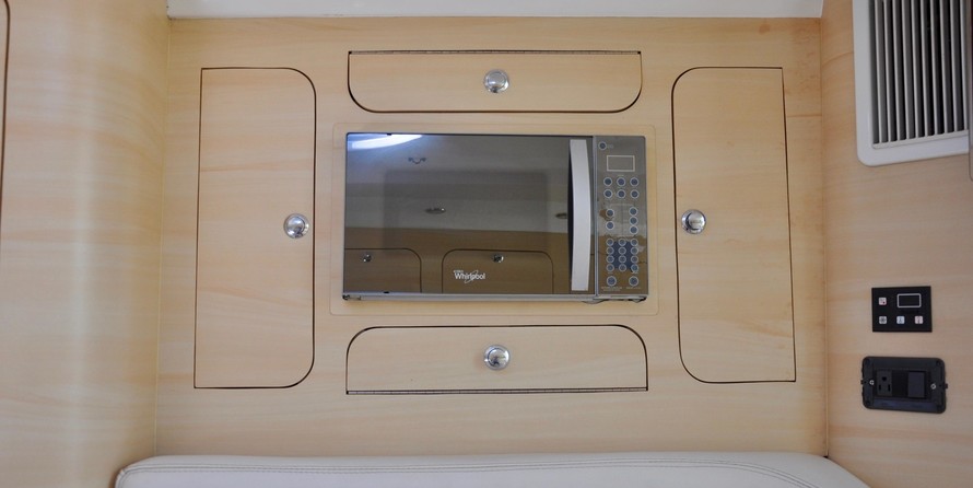 Carver 380 Super Sport