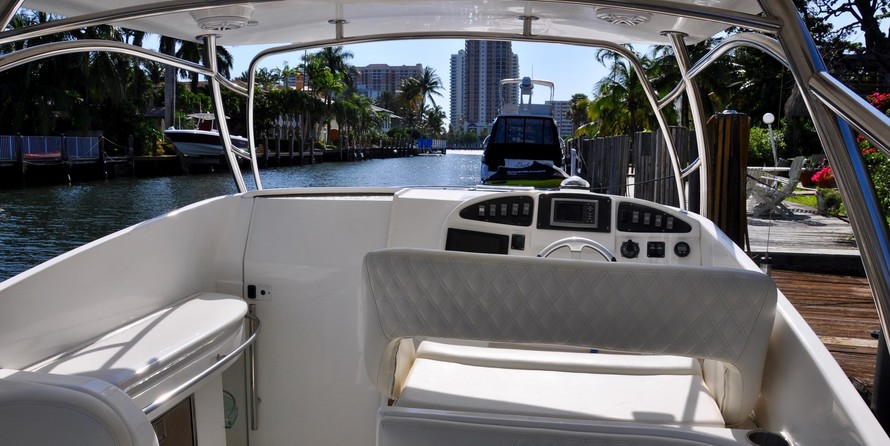 Carver 380 Super Sport