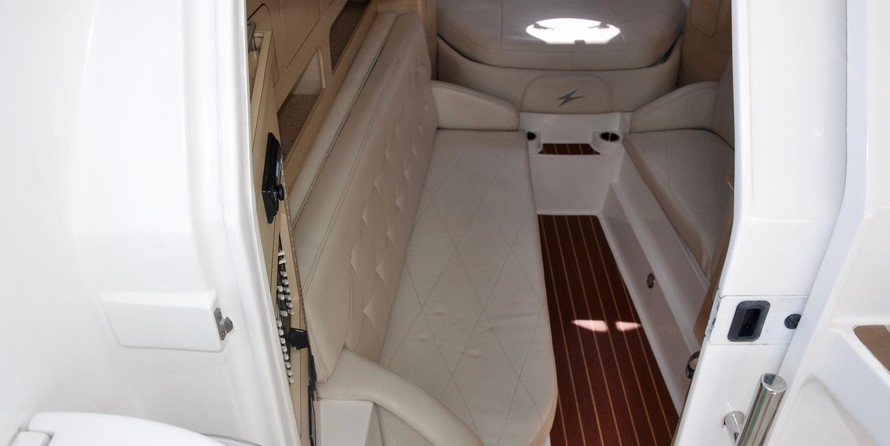 Carver 380 Super Sport