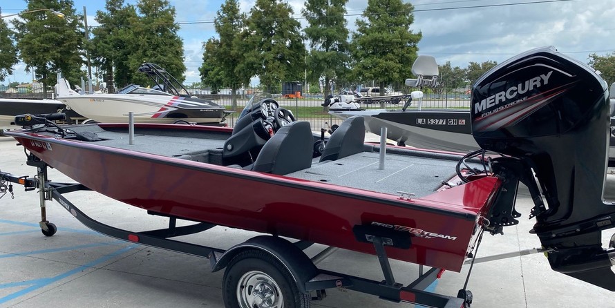 Tracker Pro Team 175 TXW