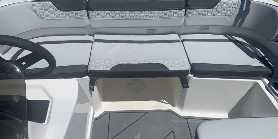 Bayliner Element M17