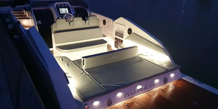 Aurea 30 'Cabin Dream Daycruiser
