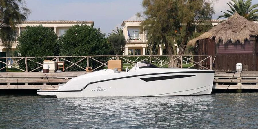 Aurea 30 'Cabin Dream Daycruiser
