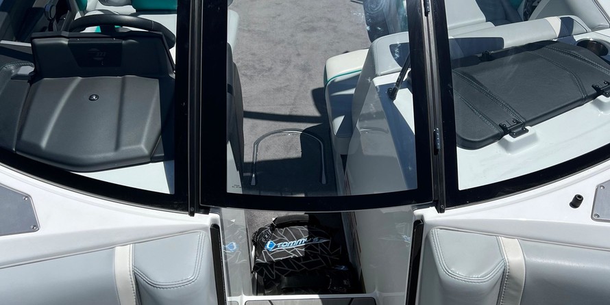 Malibu Wakesetter 21 MLX