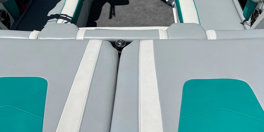 Malibu Wakesetter 21 MLX