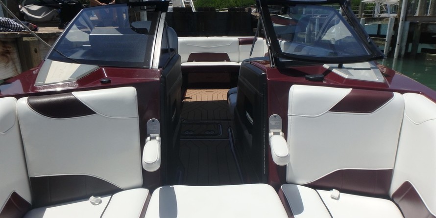 Malibu Wakesetter 23 LSV