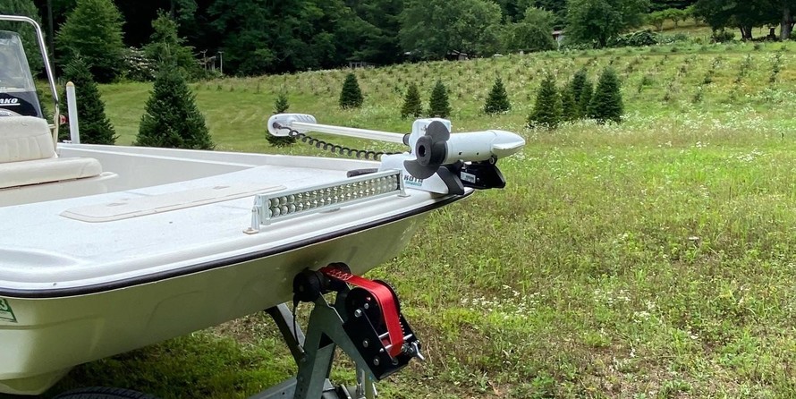 Mako Pro Skiff 17 CC