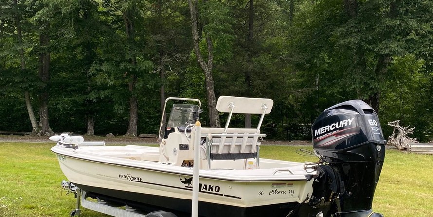 Mako Pro Skiff 17 CC