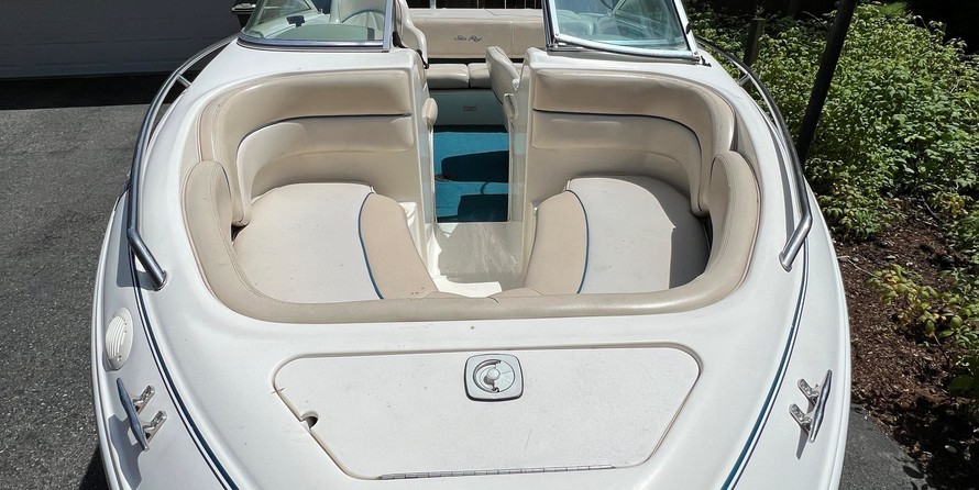 Sea ray 260 bow rider select