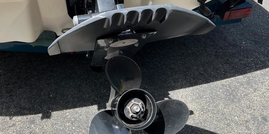 Sea ray 260 bow rider select