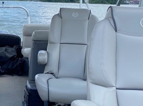 Premier Pontoons Solaris 250 RE