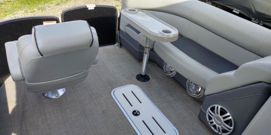 Premier Pontoons Solaris 250 RE