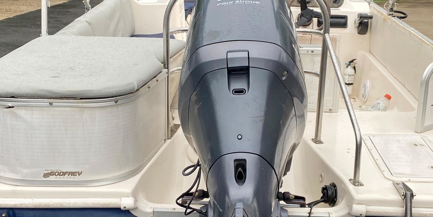 Hurricane fundeck 232