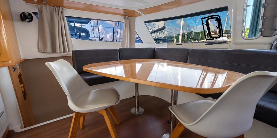 Fountaine Pajot Orana 44