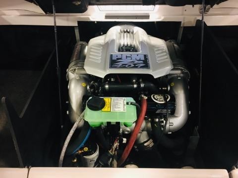 Super Air Nautique 230