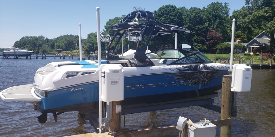 Super Air Nautique 230