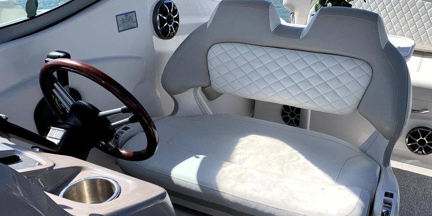 Chaparral 270 Signature