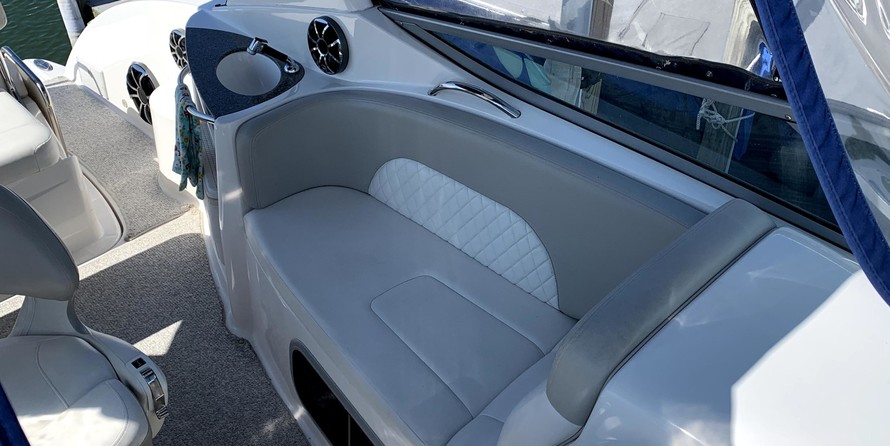 Chaparral 270 Signature