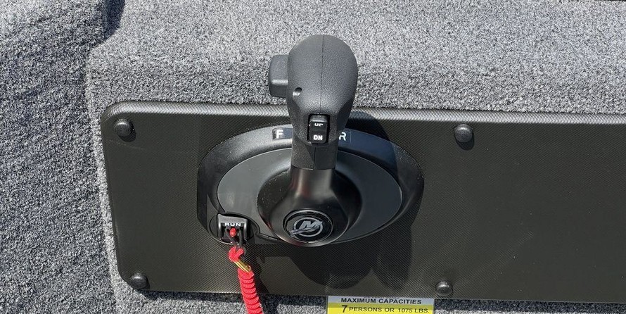 Lund Boats 1875 Impact Sport