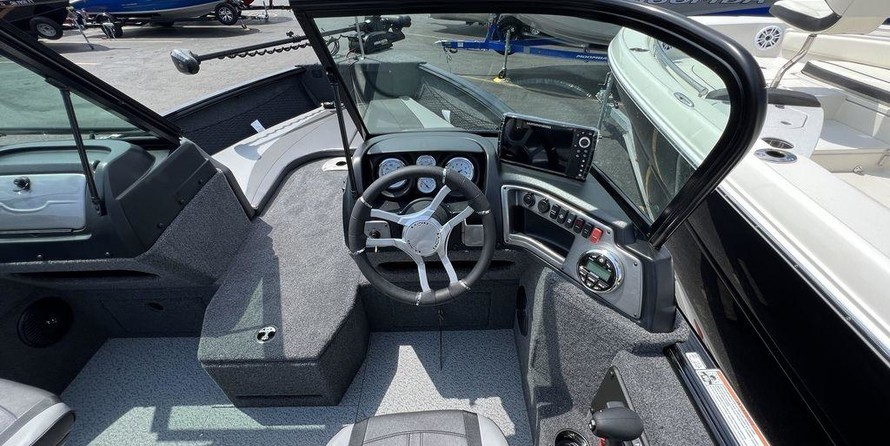 Lund Boats 1875 Impact Sport