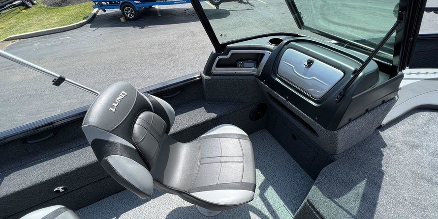 Lund Boats 1875 Impact Sport