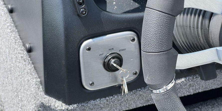 Lund Boats 1875 Impact Sport