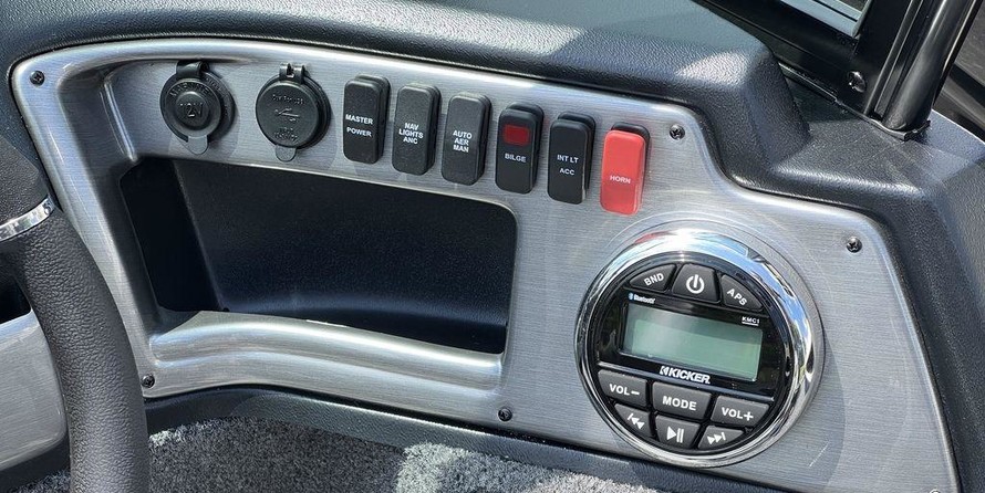 Lund Boats 1875 Impact Sport